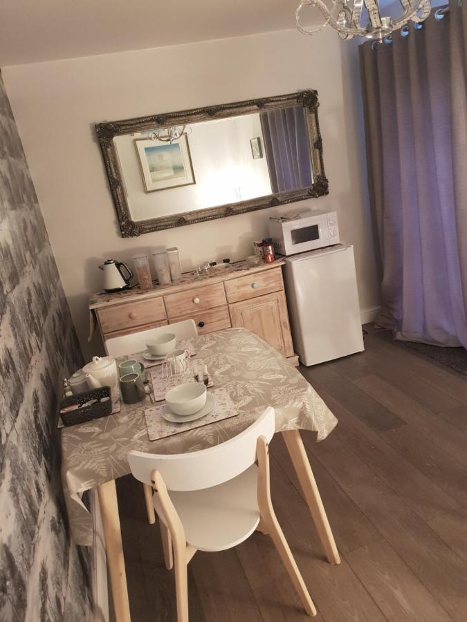 Goshens Farm B&B Вуттон-Бридж Экстерьер фото
