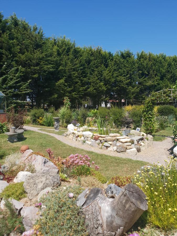 Goshens Farm B&B Вуттон-Бридж Экстерьер фото